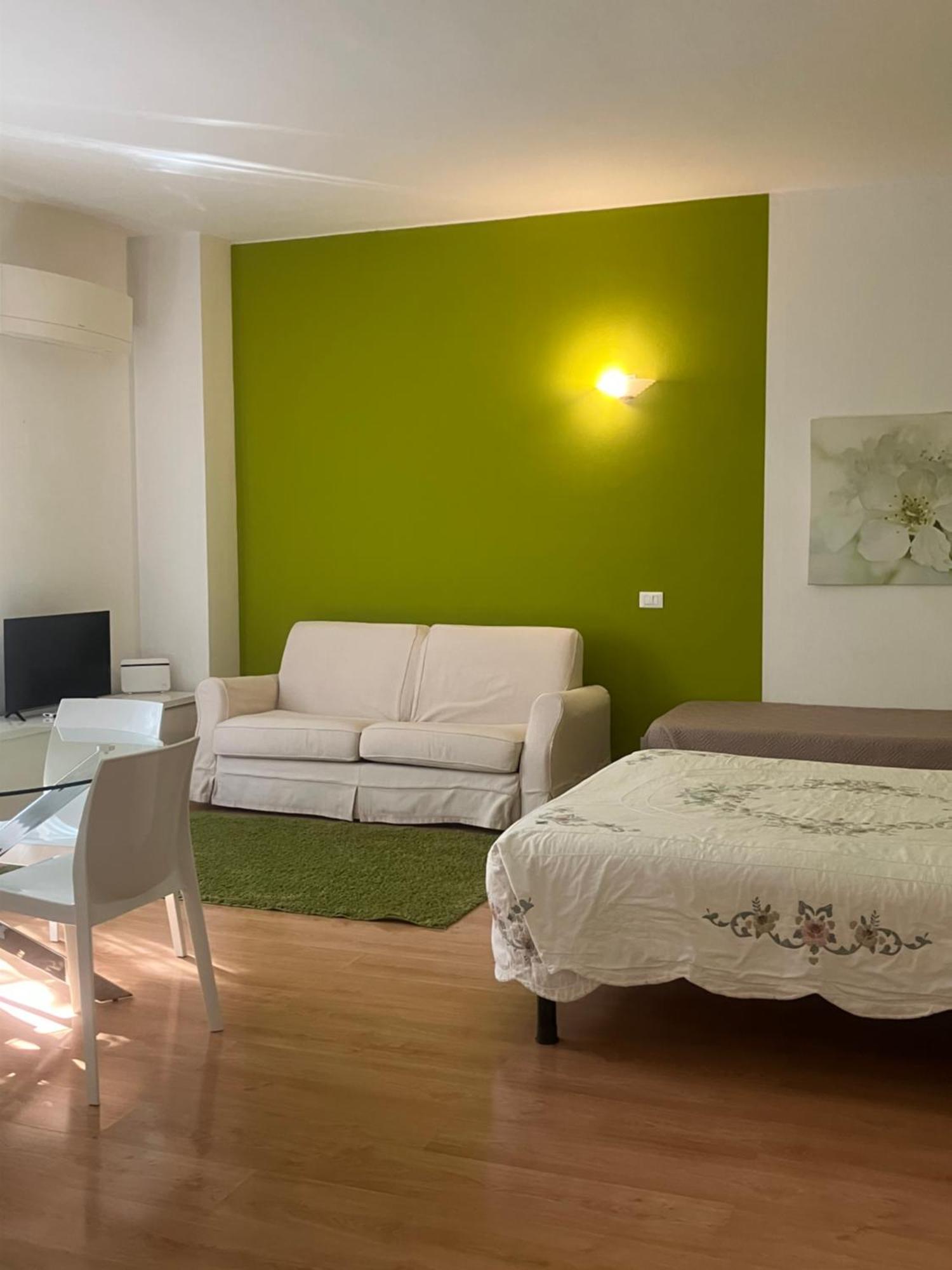 Centro Citta Train Station Apartment Bergamo Luaran gambar